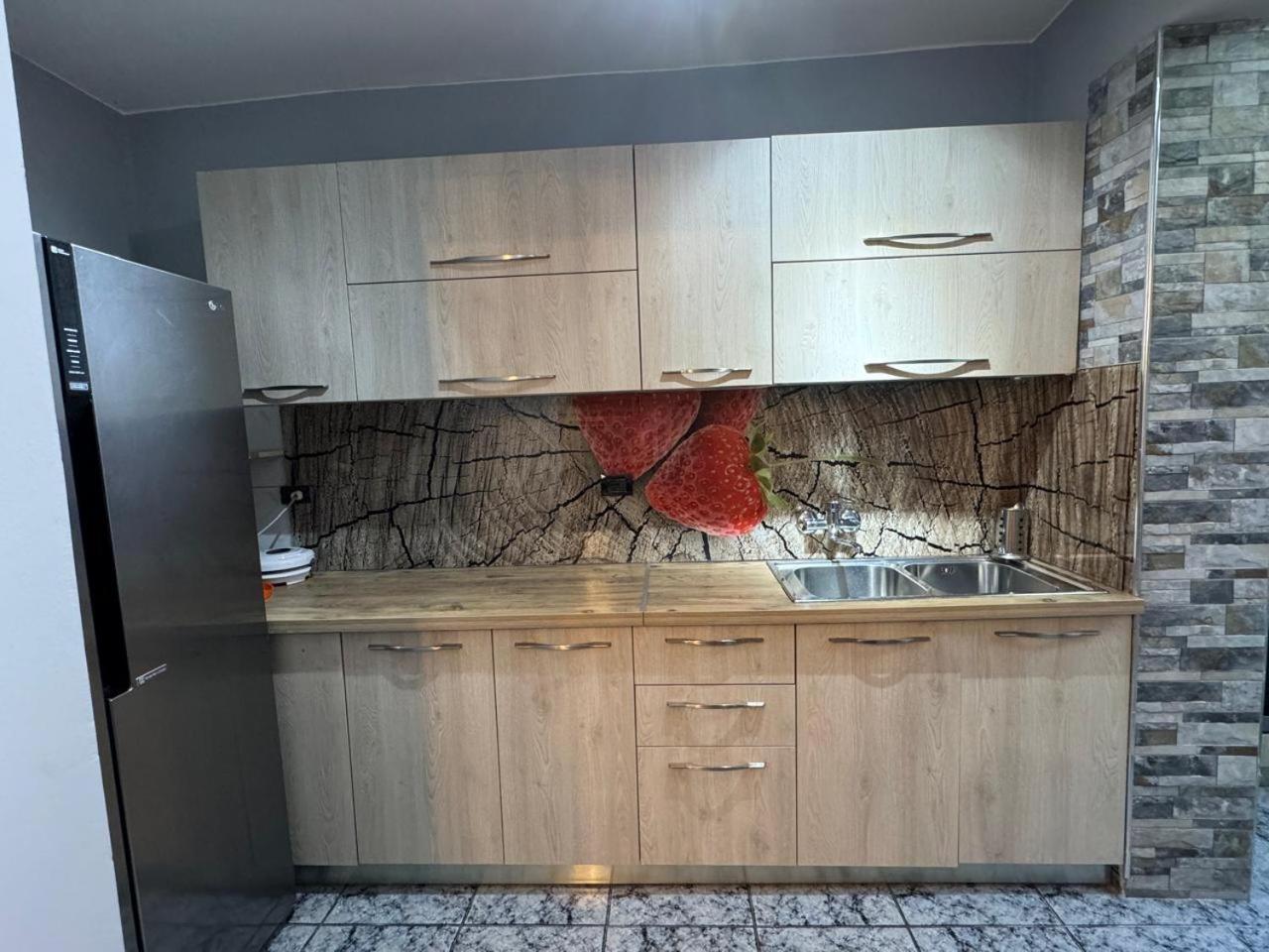 Your House In טיראנה מראה חיצוני תמונה